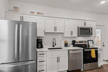 The Warhol - Pet-Friendly Apartment Bentonville Exteriér fotografie